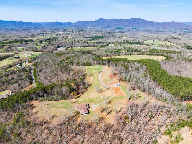 25 Preservation Trail, Columbus, NC 28722