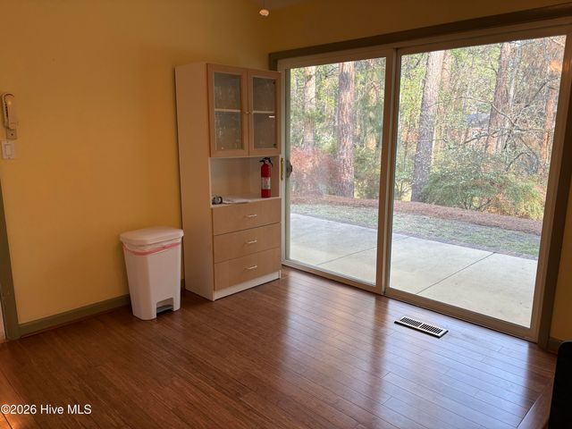 957 Sandavis Road, Southern Pines, NC 28387