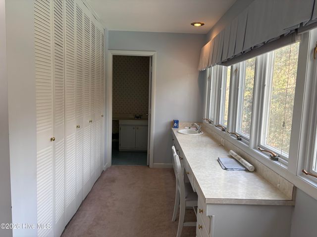 957 Sandavis Road, Southern Pines, NC 28387