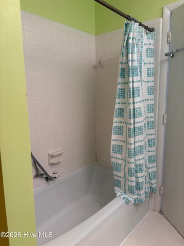 957 Sandavis Road, Southern Pines, NC 28387