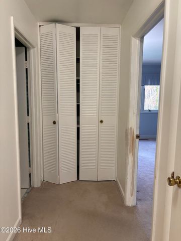 957 Sandavis Road, Southern Pines, NC 28387