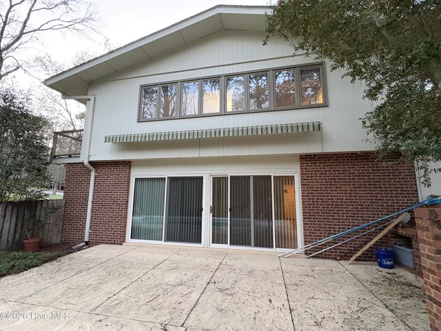 957 Sandavis Road, Southern Pines, NC 28387