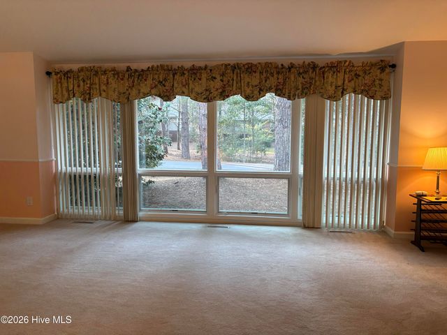 957 Sandavis Road, Southern Pines, NC 28387