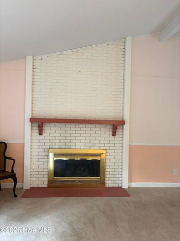 957 Sandavis Road, Southern Pines, NC 28387