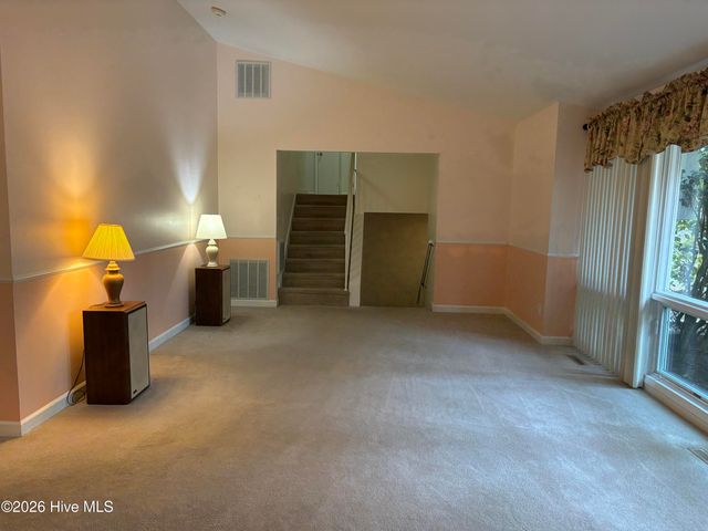 957 Sandavis Road, Southern Pines, NC 28387