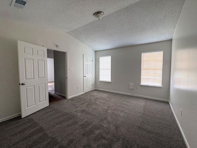 1819 BLACK BEAR CIR W, Memphis, TN 38016