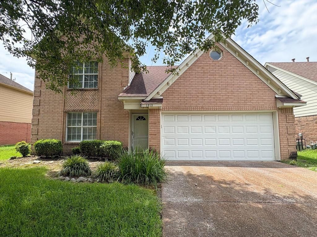 1819 BLACK BEAR CIR W, Memphis, TN 38016