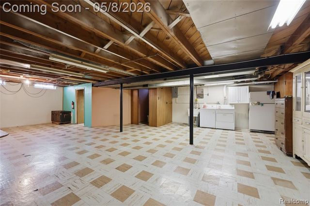 33226 Vista Way, Fraser, MI 48026