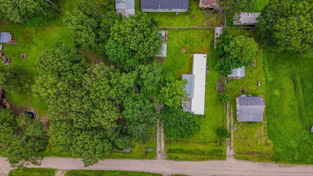 150 Wilcox Dr, Livingston, TX 77351