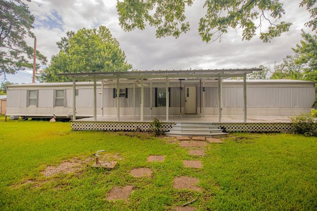 150 Wilcox Dr, Livingston, TX 77351