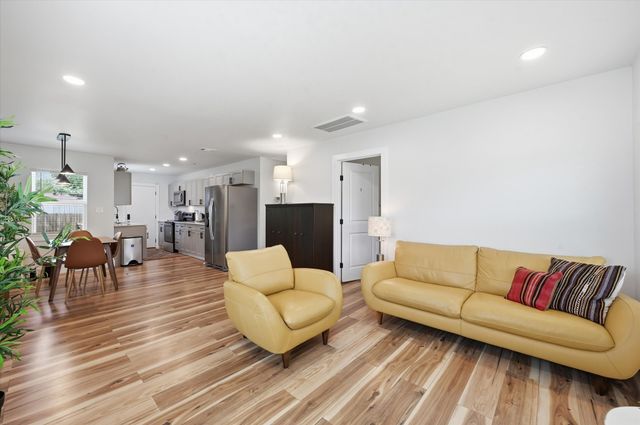 303 Brodie Street, Dallas, TX 75224