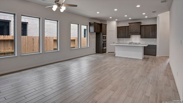 12652 Cotorra Springs, San Antonio, TX 78254