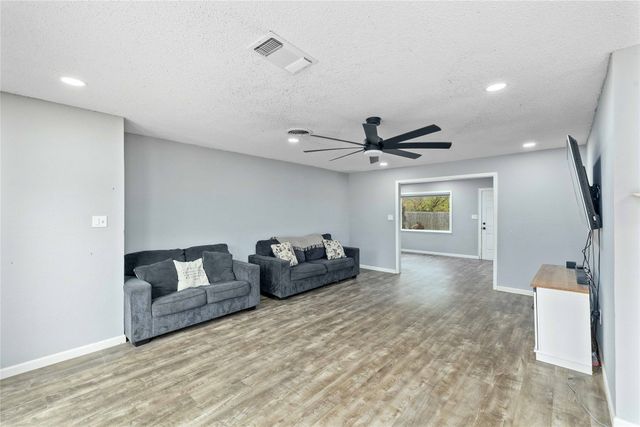 2215 13th Street, Brownwood, TX 76801