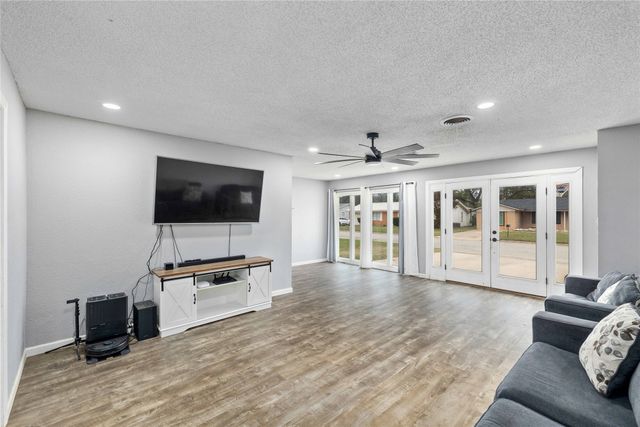 2215 13th Street, Brownwood, TX 76801