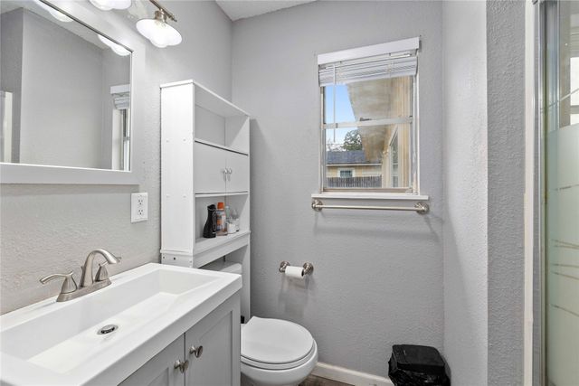 2215 13th Street, Brownwood, TX 76801