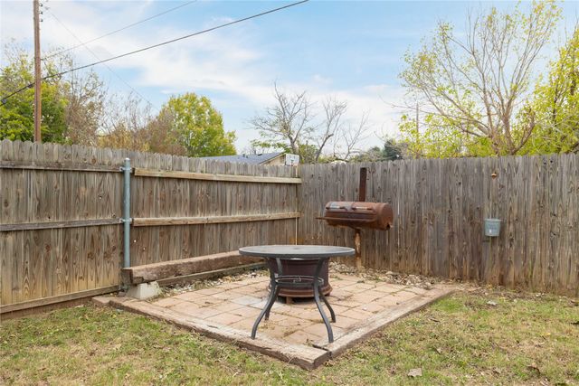 2215 13th Street, Brownwood, TX 76801