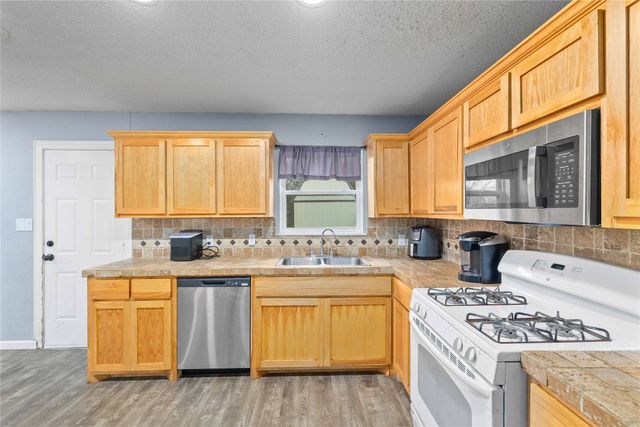 2215 13th Street, Brownwood, TX 76801