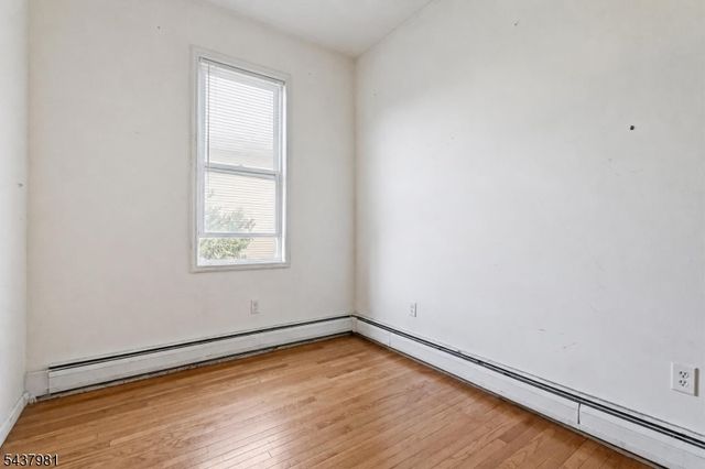 4108 New York Ave, Union City, NJ 07087