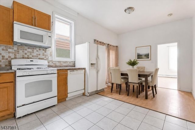 4108 New York Ave, Union City, NJ 07087