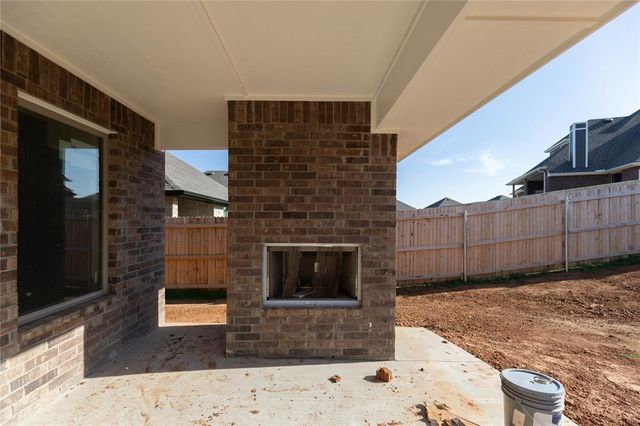8712 Poppey Place, Yukon, OK 73099