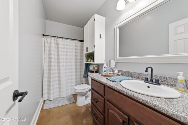 912 B Hector Connoly, Carencro, LA 70520