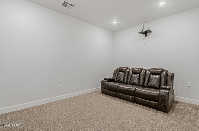 268 Emerald Sun Drive, El Paso, TX 79928