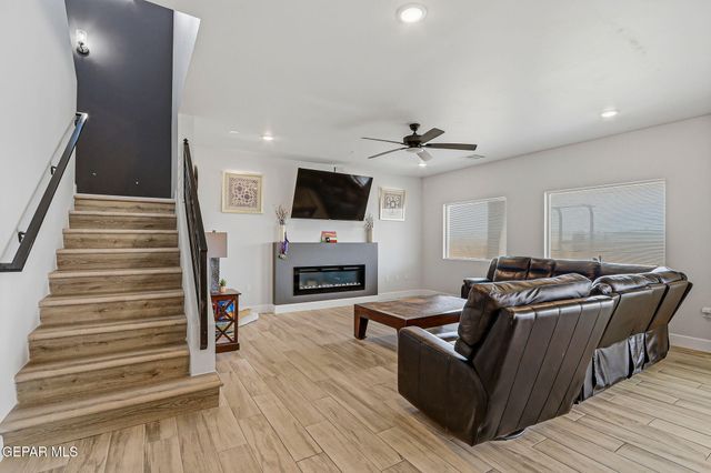 268 Emerald Sun Drive, El Paso, TX 79928