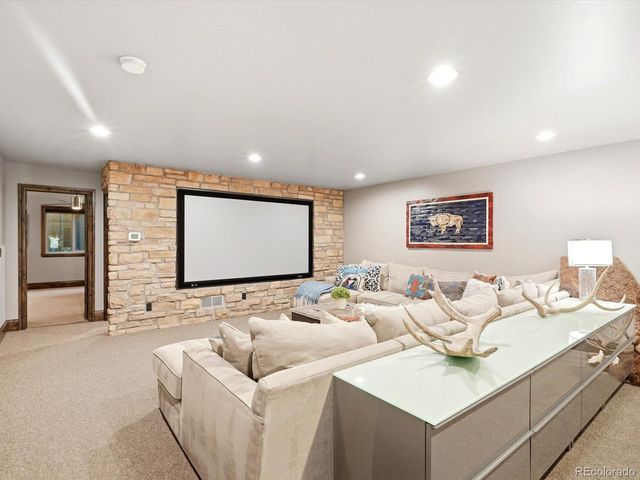 9465 Vista Hill Ln, Lone Tree, CO 80124