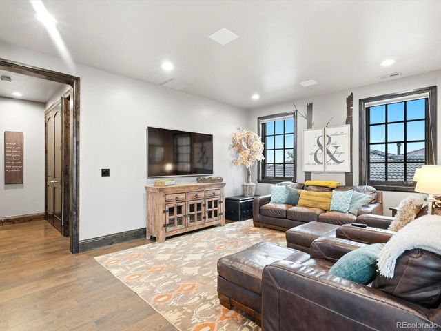 9465 Vista Hill Ln, Lone Tree, CO 80124