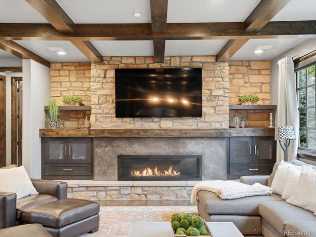 9465 Vista Hill Ln, Lone Tree, CO 80124