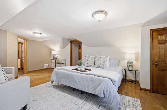 569 Walhalla Road, Columbus, OH 43202