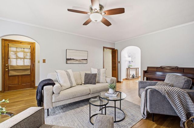 569 Walhalla Road, Columbus, OH 43202