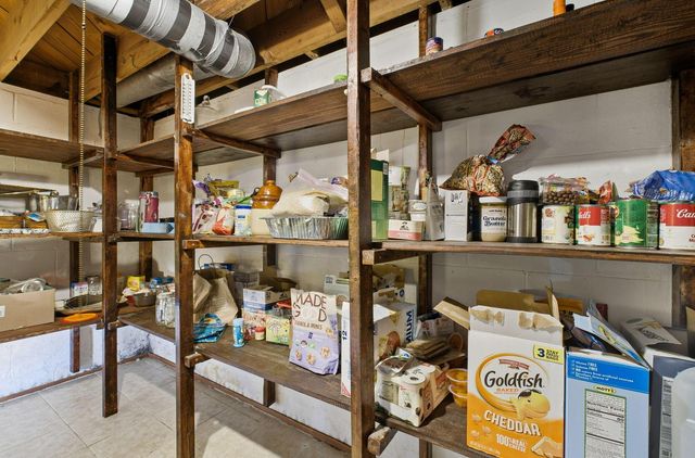 569 Walhalla Road, Columbus, OH 43202