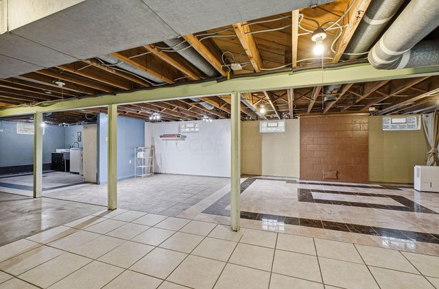 569 Walhalla Road, Columbus, OH 43202