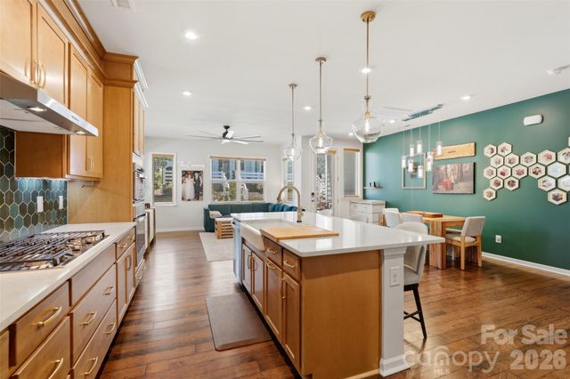 903 Kinsey Alley, Charlotte, NC 28217