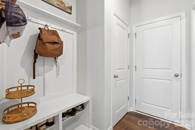 903 Kinsey Alley, Charlotte, NC 28217