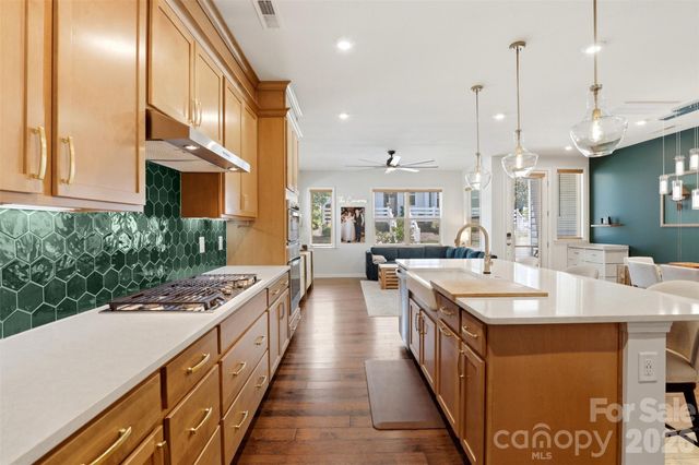903 Kinsey Alley, Charlotte, NC 28217