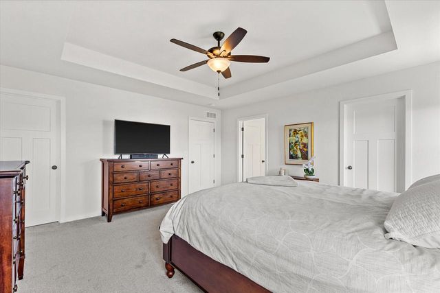 W72N1170 Augusta LANE, Cedarburg, WI 53012