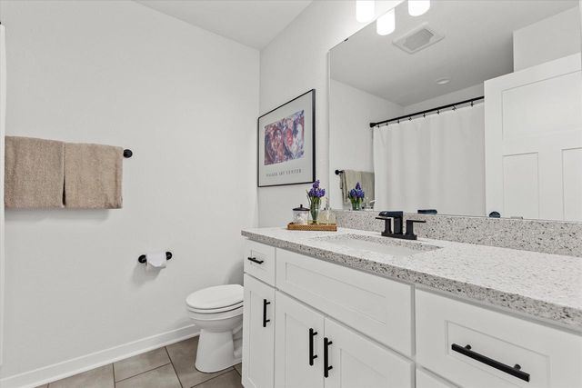 W72N1170 Augusta LANE, Cedarburg, WI 53012