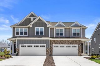W72N1170 Augusta LANE, Cedarburg, WI 53012