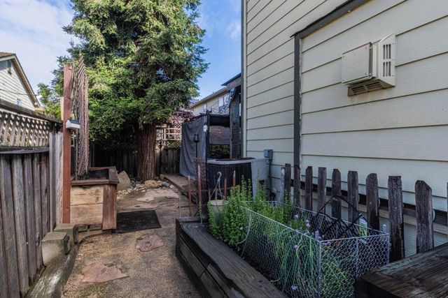 33 North Street, San Juan Bautista, CA 95045