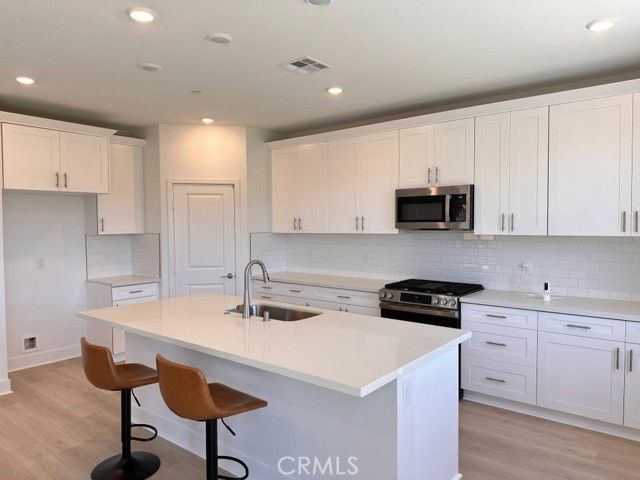 33305 Rusty Court, Winchester, CA 92596