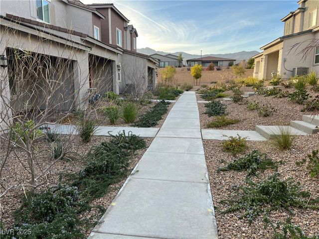 10772 Benhill Grove Court, Las Vegas, NV 89166