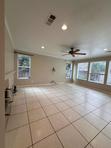 10324 Almanor Cir, Stockton, CA 95219