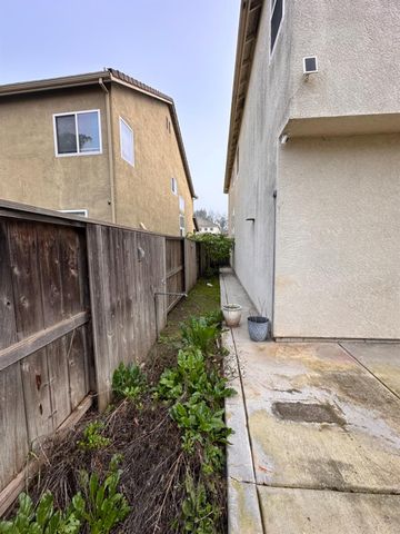 10324 Almanor Cir, Stockton, CA 95219