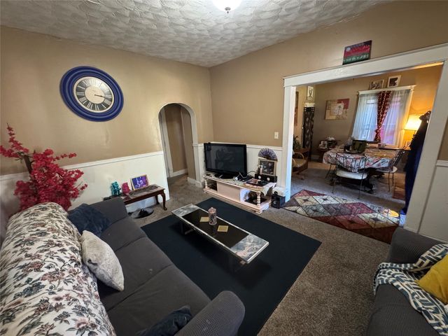 222 POPLAR Street, Erie, PA 16507