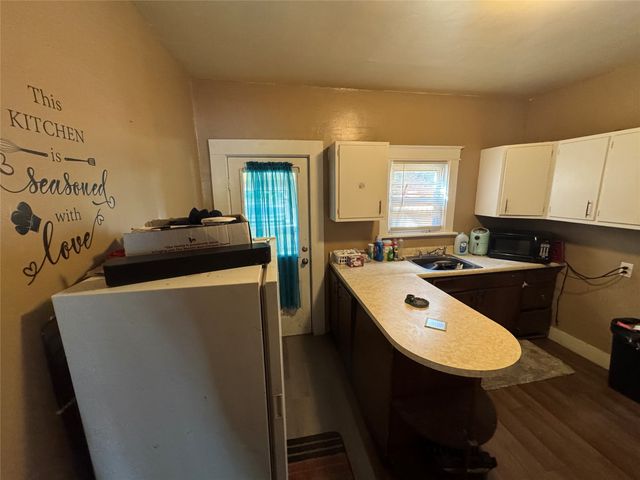 222 POPLAR Street, Erie, PA 16507