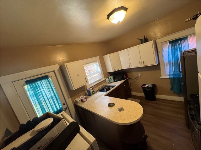 222 POPLAR Street, Erie, PA 16507