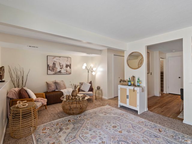 4702 S CATHAY CIR, Taylorsville, UT 84123