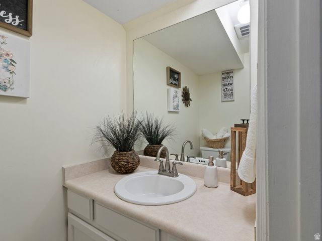4702 S CATHAY CIR, Taylorsville, UT 84123